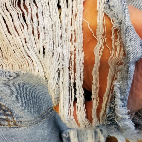 Vintage Denim Company Distressed Jean Shorts - Picture 4 of 6